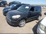 KIA SOUL + KNDJT2A24B7211736 fotografie