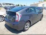 TOYOTA PRIUS THREE JTDKN3DU7D1622409 снимка