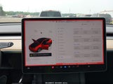 Tesla Model Y Long Range Dual Motor All-Wheel Drive 7SAYGDEE7NA005151 fotografie