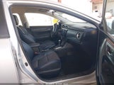 Toyota Corolla Se 5YFBURHE8HP670186 снимка