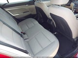 HYUNDAI ELANTRA SE KMHD74LF8HU114266 снимка
