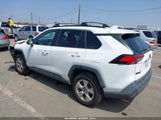 TOYOTA RAV4 XLE 2T3W1RFV2LW097703 снимка