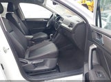 Volkswagen Tiguan 2.0T Se/2.0T Wolfsburg Edition 3VV2B7AX0RM047340 fotografie