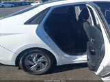 HYUNDAI ELANTRA SE KMHLL4DG8RU816118 photo