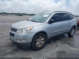 CHEVROLET TRAVERSE LS 1GNLREED2AJ216799 снимка