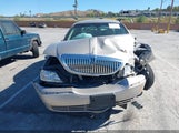 Lincoln Town Car Executive 1LNHM81W53Y621745 снимка