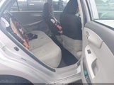 TOYOTA COROLLA LE 1NXBU4EE9AZ340875 снимка