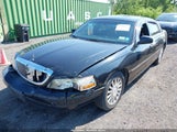 LINCOLN TOWN CAR SIGNATURE 1LNHM81W84Y659665 снимка