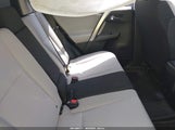 TOYOTA RAV4 XLE JTMRFREV1JD228405 снимка
