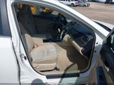 TOYOTA CAMRY HYBRID XLE 4T1BD1FK3CU053909 fotografie