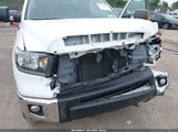 Toyota Tundra Sr5 5.7L V8 5TFCY5F15KX025232 fotografie