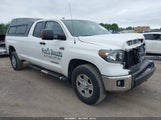 Toyota Tundra Sr5 5.7L V8 5TFCY5F15KX025232 photo