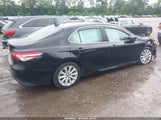Toyota Camry Le 4T1B11HK6KU807972 photo