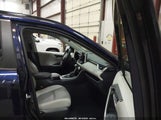 Toyota Rav4 Xle Premium JTMA1RFV7PD097029 photo