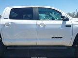 Toyota Tundra Limited 5.7L V8 5TFHY5F10KX850374 fotografie
