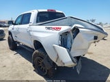 Toyota Tundra Limited 5.7L V8 5TFHY5F10KX850374 fotografie
