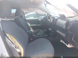 Toyota Tacoma Sr 5TFAX5GN2JX120518 fotografie