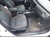 Toyota Corolla Le 5YFBURHE4KP871333 снимка