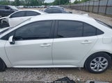 Toyota Corolla Le JTDEPRAEXLJ062018 снимка