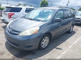TOYOTA SIENNA LE 5TDZA23C06S451389 снимка