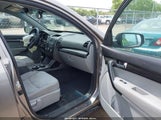KIA SORENTO LX 5XYKT3A17BG085814 снимка