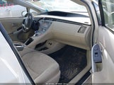 TOYOTA PRIUS THREE JTDKN3DU7E0361676 снимка