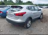 Nissan Rogue Sport S JN1BJ1CR8HW123028 снимка