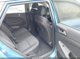HYUNDAI TUCSON VALUE KM8J3CA29JU715443 снимка