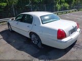LINCOLN TOWN CAR SIGNATURE LIMITED 1LNHM82W65Y664248 снимка