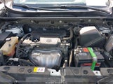 TOYOTA RAV4 XLE JTMWFREV7JD113293 снимка
