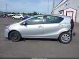 Toyota Prius C Two JTDKDTB34G1139431 снимка