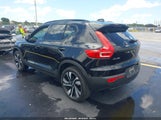 VOLVO XC40 B5 PLUS DARK THEME YV4L12UL5R2308371 photo