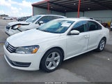 VOLKSWAGEN PASSAT 2.5L SE 1VWBP7A37DC106808 снимка
