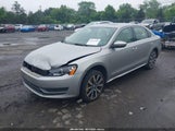 VOLKSWAGEN PASSAT 2.0L TDI SE 1VWBN7A32CC045257 снимка