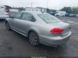 VOLKSWAGEN PASSAT 2.0L TDI SE 1VWBN7A32CC045257 снимка