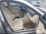 VOLKSWAGEN PASSAT 2.0L TDI SE 1VWBN7A32CC045257 снимка