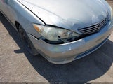 TOYOTA CAMRY LE 4T1BE30K45U556255 снимка