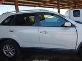KIA SORENTO LX 5XYKT4A68FG656413 снимка