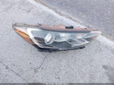 HYUNDAI ELANTRA SE 5NPD84LF2HH024381 снимка