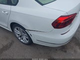 Volkswagen Passat 2.0T Wolfsburg Edition 1VWLA7A3XKC014059 photo