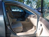 TOYOTA CAMRY LE 4T4BF3EK3AR007099 снимка