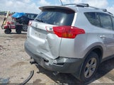 Toyota Rav4 Xle JTMRFREV9FD155887 снимка