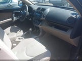 TOYOTA RAV4 JTMBD33V286075622 снимка
