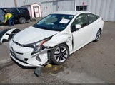 Toyota Prius Three Touring JTDKARFU8H3051809 снимка