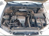 TOYOTA CAMRY LE 4T1BG22K7XU568937 снимка
