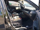 TOYOTA C-HR LE NMTKHMBX1KR084802 снимка