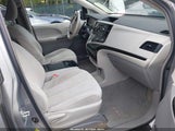 TOYOTA SIENNA LE V6 5TDKK3DC8BS161317 снимка