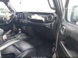 Jeep Wrangler Unlimited Sahara 4X4 1C4HJXEN5JW302458 fotografie