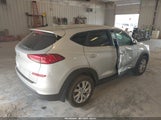 HYUNDAI TUCSON SE KM8J23A45KU031639 снимка