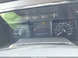 LINCOLN NAVIGATOR L 5LMJJ3J5XBEJ04796 снимка
